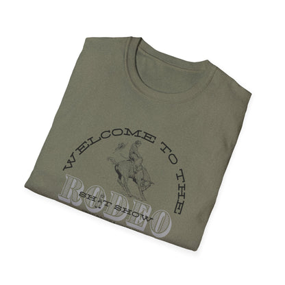 Sh*t show rodeo-Unisex Softstyle T-Shirt