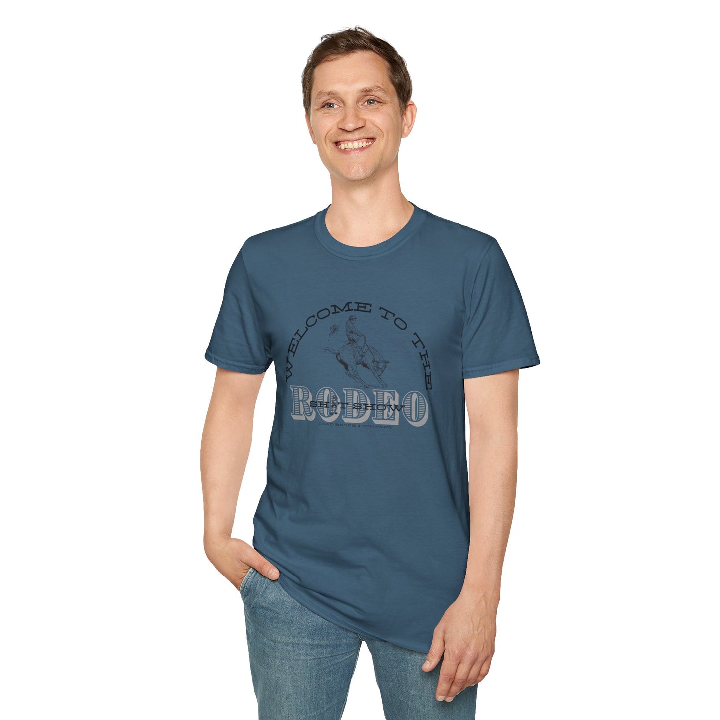 Sh*t show rodeo-Unisex Softstyle T-Shirt